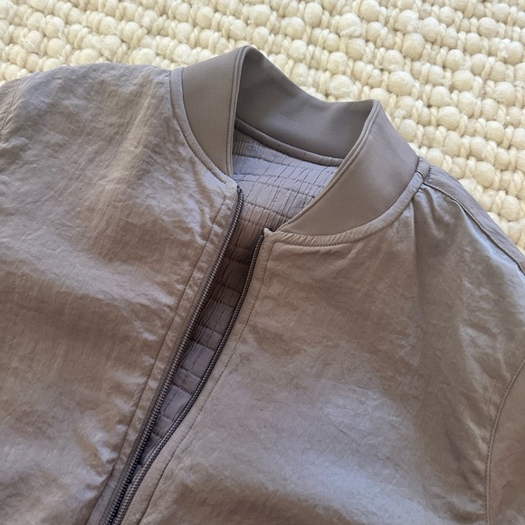 NWOT Lululemon reversible bomber jacket - Picture 6 of 8